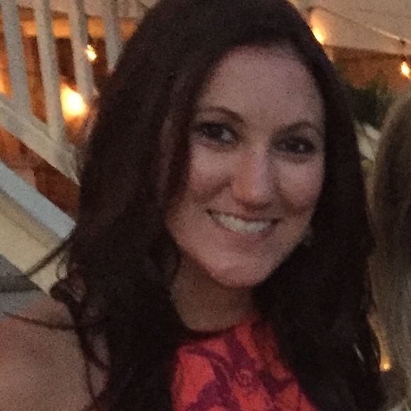 Meet your Posher, Michelle - Picture 3 of 4